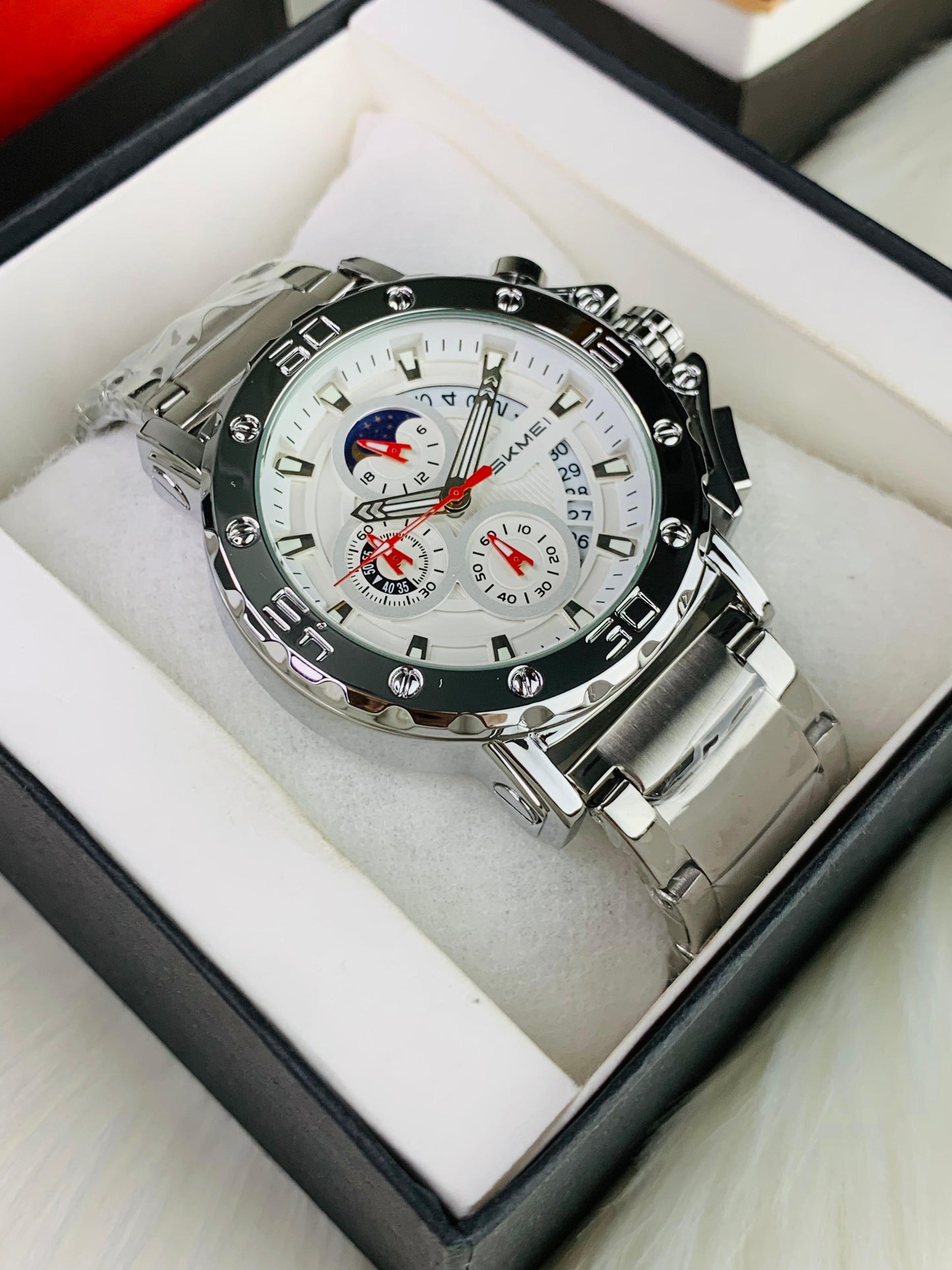 SKMEI  9344 - Big Dail Heavy Weight Chronograph Working Stainless Steel Chain Watch For Men's