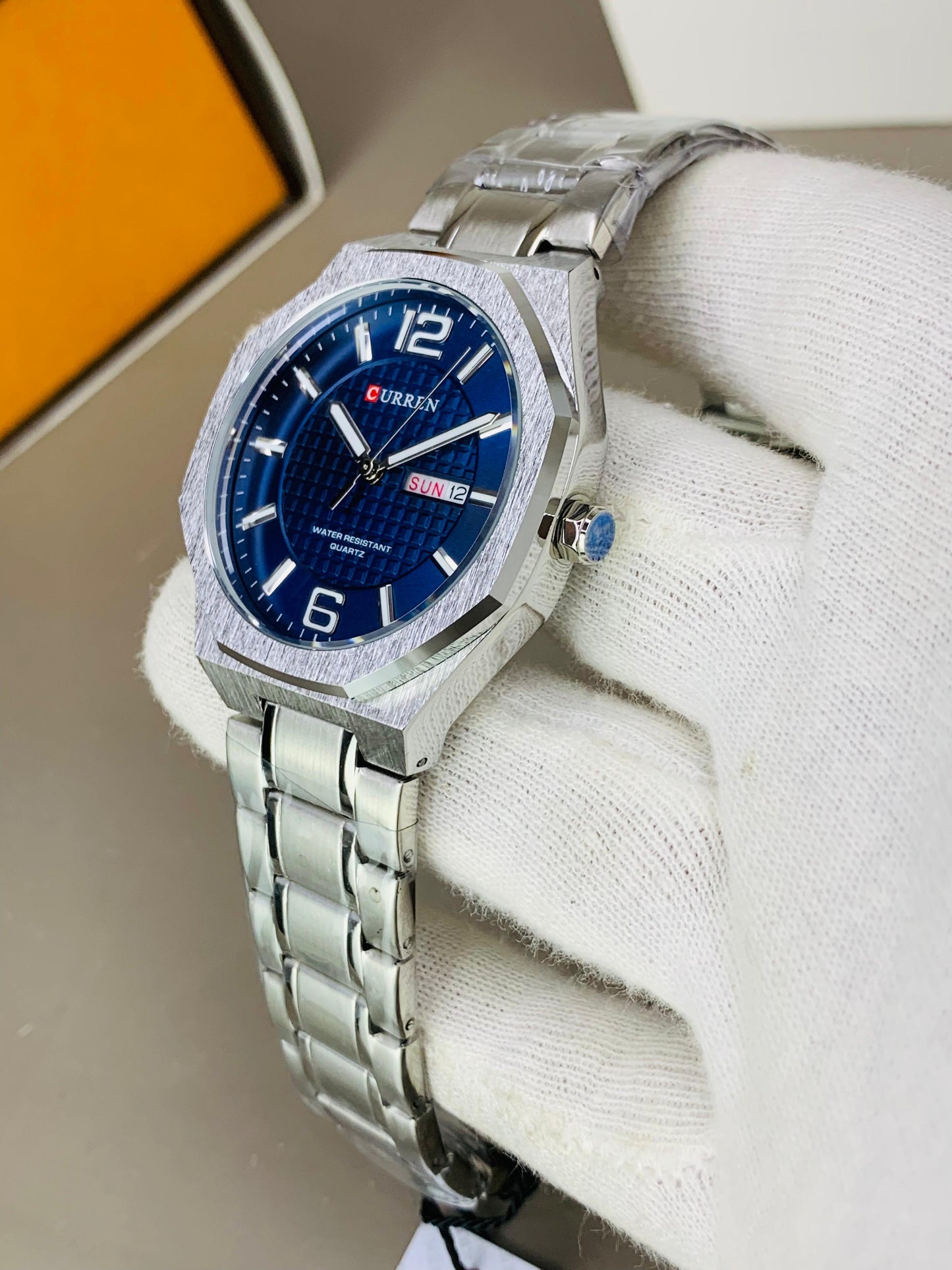 CURREN 8476 - New Shape Day Date Stainless Steel Chain Watch For Men's
